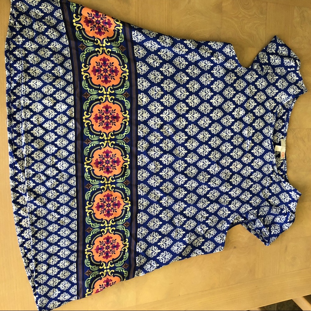 Flowy t-shirt blouse